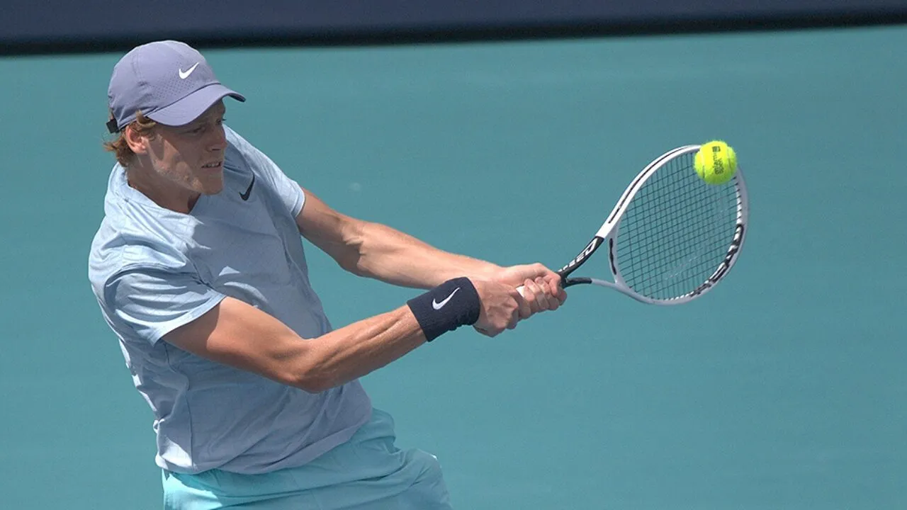 backhand Tennis