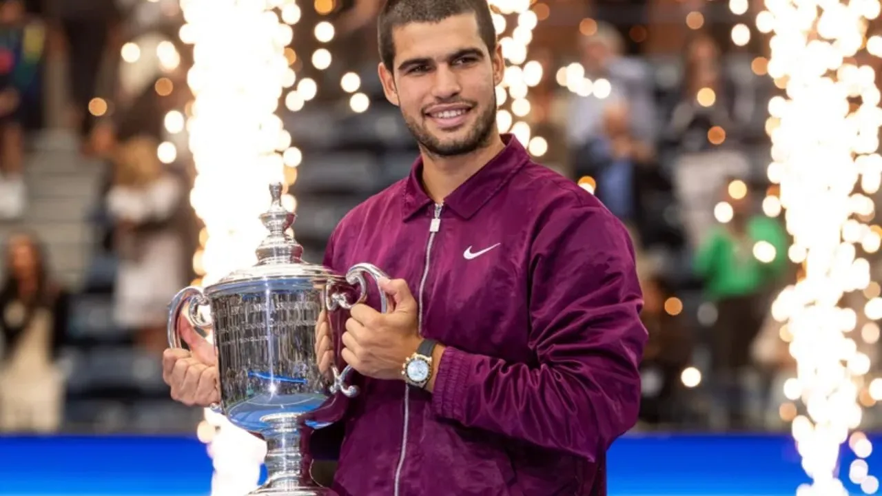 Carlos Alcaraz rút lui khỏi Shanghai Masters