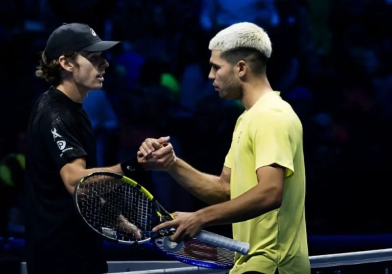 Alcaraz khởi đầu thuận lợi ở ATP Finals
