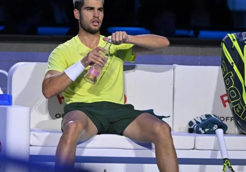 Alcaraz rút lui khỏi VCK Davis Cup 2025